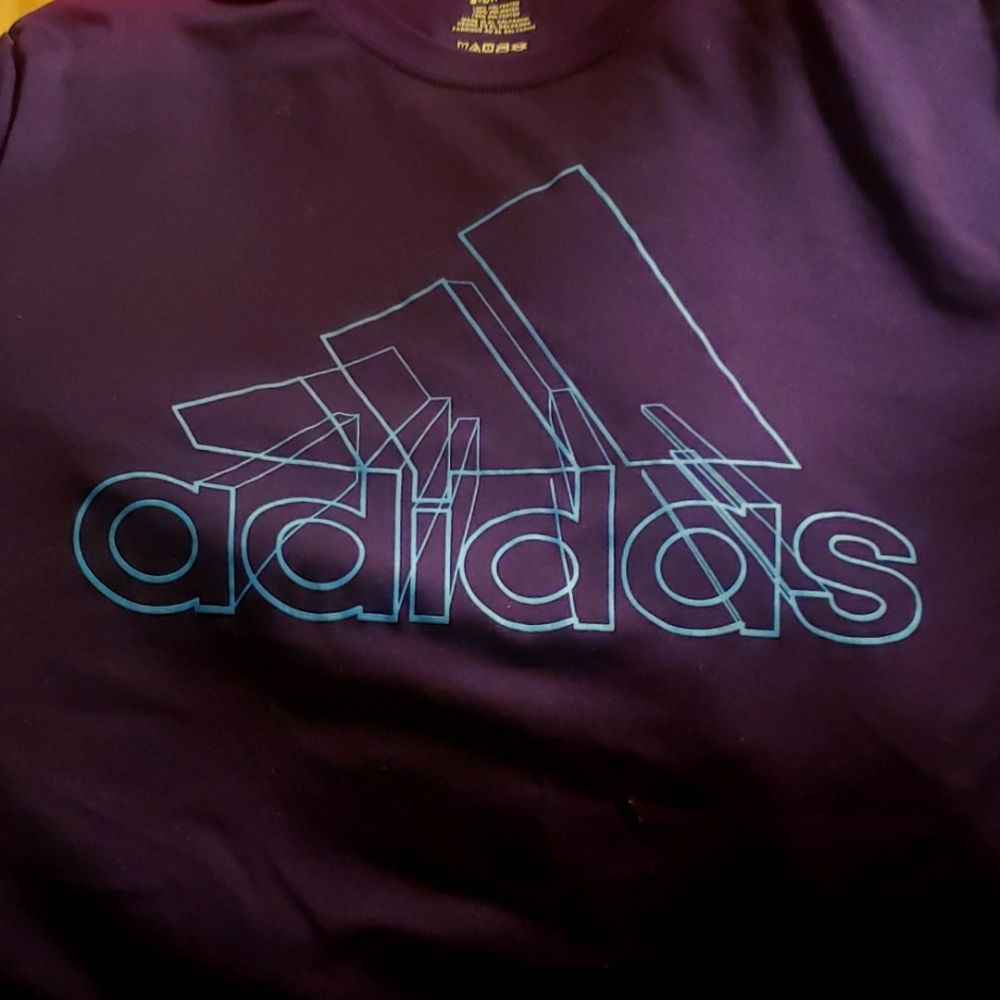 Dri fit Adidas  adult sm t shirt